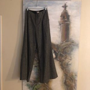 ModCloth wide leg gray pants L Never worn